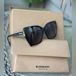 Burberry sunglasses
